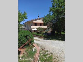 Casa Indipendente in Vendita a Collesalvetti, zona Castell'anselmo, 650'000&euro;, 300 m², arredato