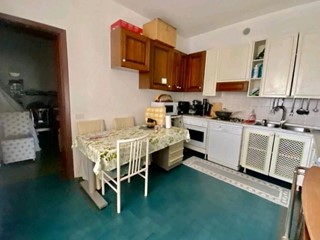 Casa Indipendente in Vendita a Massa, zona Turano, 220'000€, 150 m²