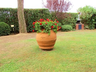 Villa bifamiliare in Vendita a Pontedera, 400'000€, 200 m², con Box