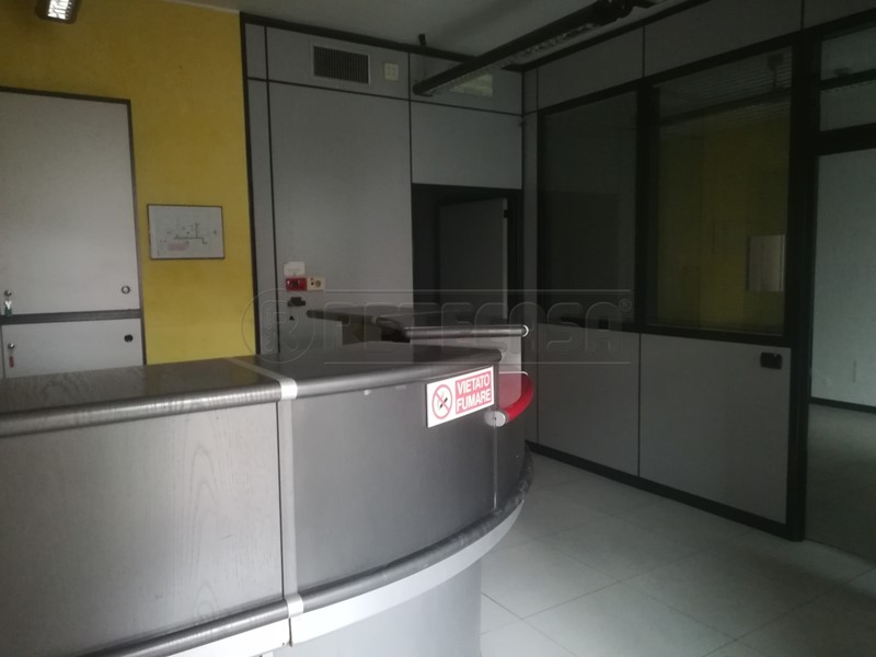 Immobile commerciale in Affitto a Campagnola Cremasca, 550€, 80 m²