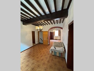 Appartamento in Vendita a Peccioli, 95'000€, 128 m², arredato