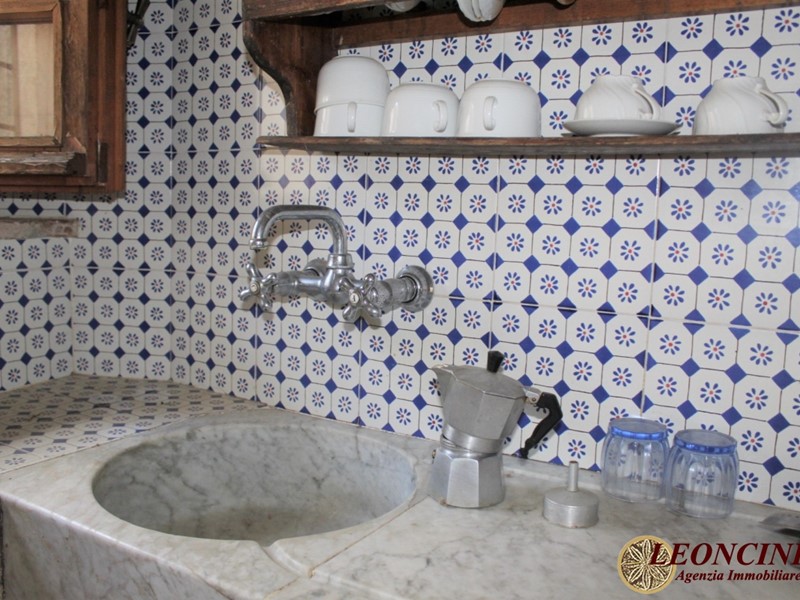 Casale in Vendita a Bagnone, 60'000€, 55 m²