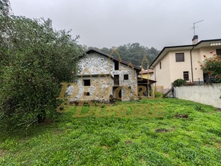Casa Indipendente in Vendita a Premosello Chiovenda, 41'900€, 135 m², con Box