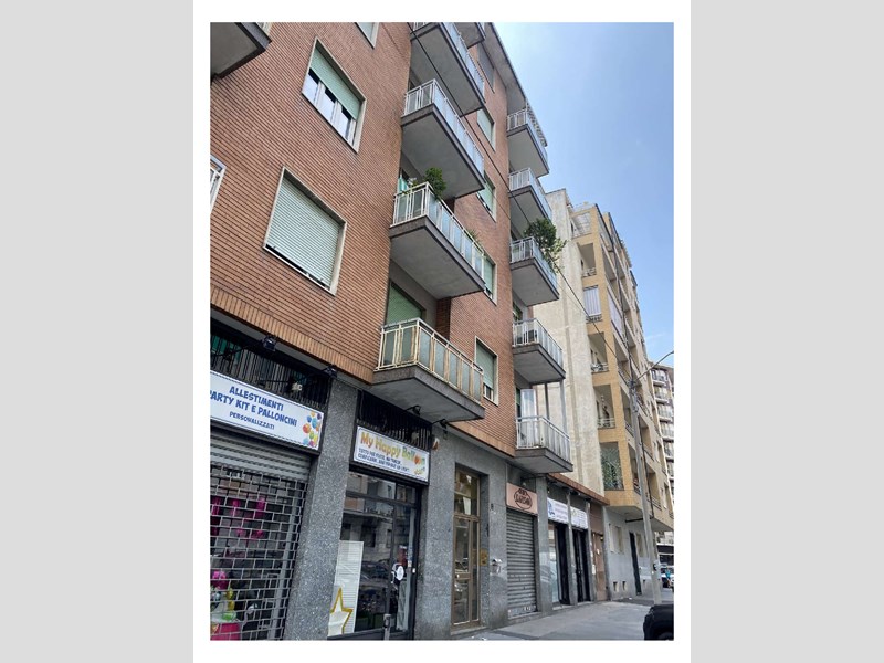 Quadrilocale in Vendita a Torino, zona Santa Rita, 69'000€, 80 m²