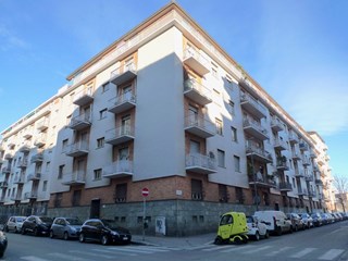 Appartamento in Vendita a Torino, zona Centro , 112'500€, 104 m²