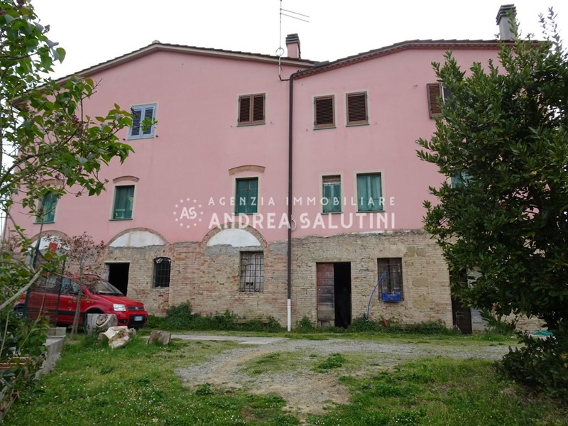 Casa Semi Indipendente in Vendita a Palaia, 275'000€, 300 m², arredato, con Box