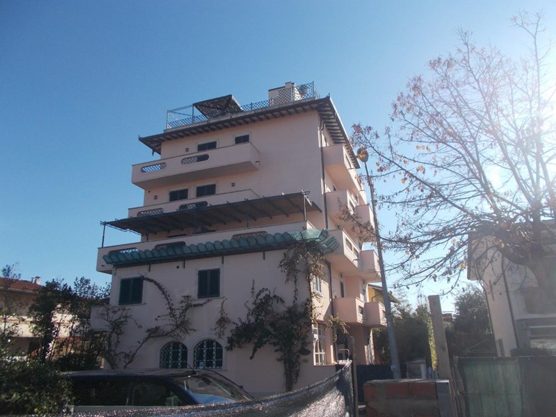 Trilocale in Vendita a Pietrasanta, zona Fiumetto, 340'000€, 40 m², arredato