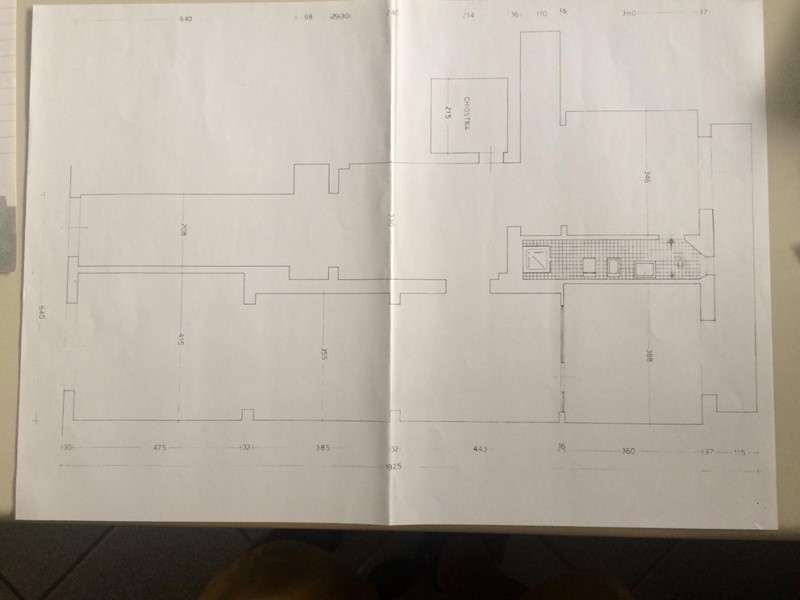 Immobile commerciale in Vendita a Pontedera, 95'000€, 126 m²