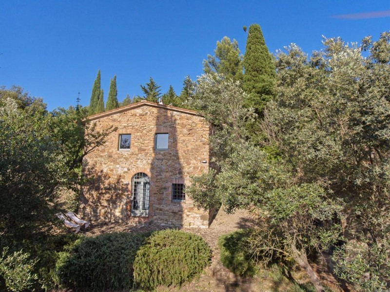 Casale in Vendita a Castiglione d'Orcia, 1'050'000€, 200 m², arredato