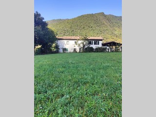 Terreno edificabile in Vendita a Gardone Riviera, 100'000€, 1097 m²