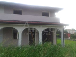 Casa Semi Indipendente in Vendita a San Bellino, 45'000&euro;, 150 m², con Box