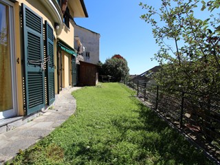 Trilocale in Vendita a Avegno, 238'000&euro;, 100 m², arredato, con Box