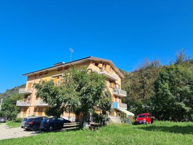 Trilocale in Vendita a Chiusa di Pesio, zona Chiusa Pesio Vigna, 39'000€, 50 m², arredato