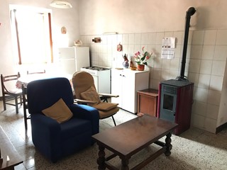 Quadrilocale in Vendita a Asciano, 70'000€, 65 m²