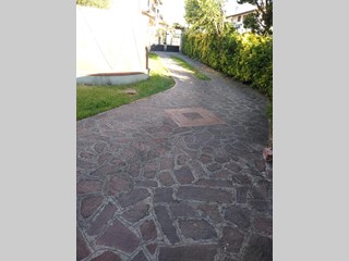 Casa Semi Indipendente in Vendita a Carrara, zona Fossone, 330'000€, 220 m²