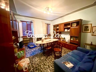 Quadrilocale in Vendita a Siena, 400'000€, 100 m², arredato