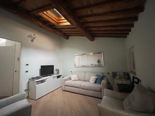 Appartamento in Vendita a Siena, 780'000€, 200 m²