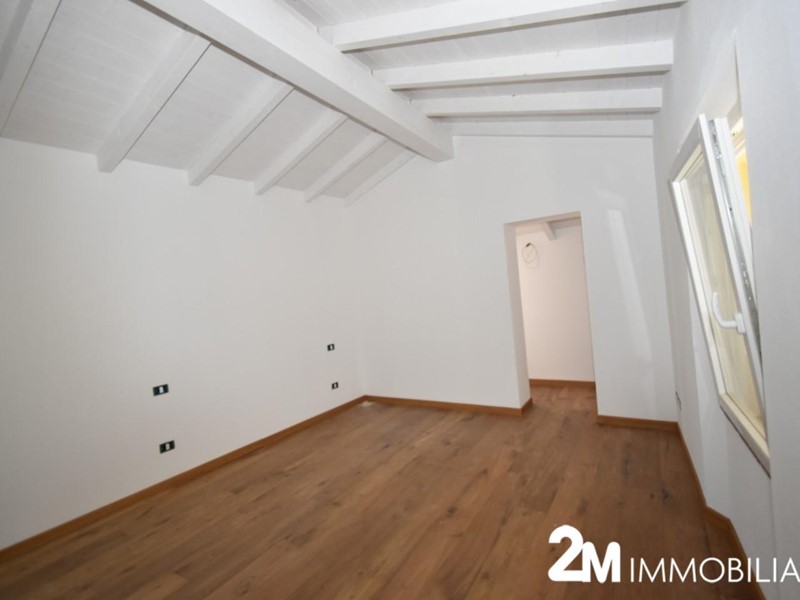 Casa Indipendente in Vendita a San Giuliano Terme, zona Arena Metato, 250'000€, 80 m²