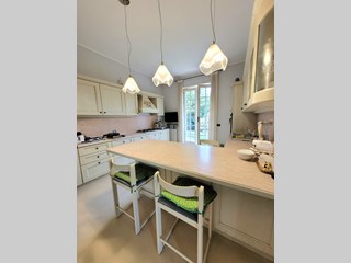 Villa in Vendita a Podenzano, 449'000€, 270 m², arredato