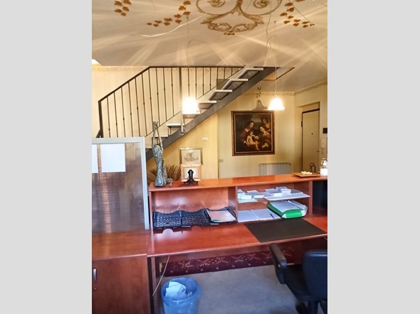 Appartamento in Vendita a Carrara, 280'000€, 169 m²