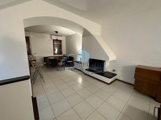 Villetta a schiera in Vendita a Luni, 260'000€, 180 m², arredato