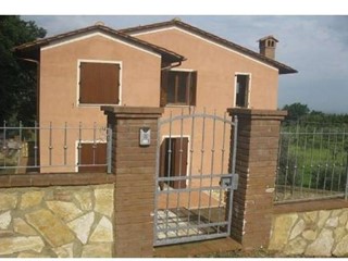 Villa in Vendita a Casciana Terme Lari, zona Ceppato, 420'000€, 249 m², con Box