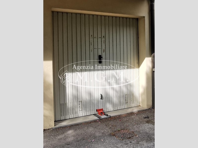 Box in Vendita a Santa Maria a Monte, zona Ponticelli, 12'000€, 15 m², con Box