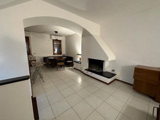 Casa Semi Indipendente in Vendita a Luni, 260'000€, 180 m²