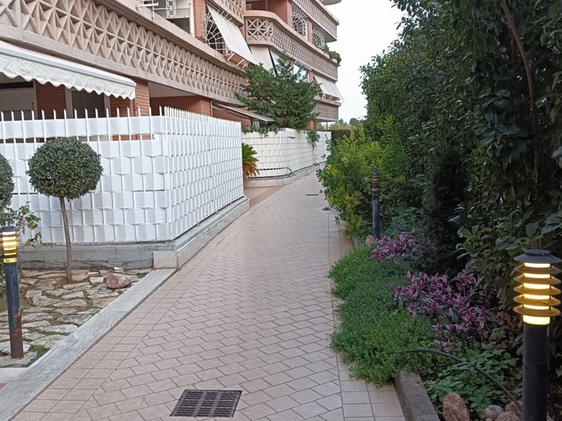 Bilocale in Vendita a Roma, 215'000€, 60 m², arredato