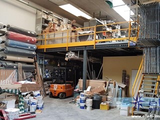 Capannone in Vendita a Massa, 620'000€, 500 m²