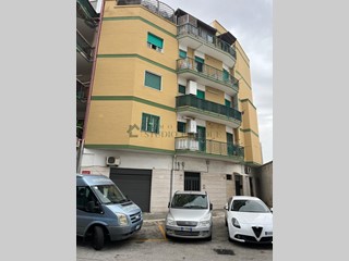 Capannone in Vendita a Bari, 7'500€, 127 m²