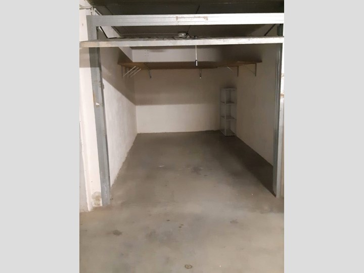 Box in Vendita a San Lazzaro di Savena, zona Mirandola, 15'000€, 16 m²