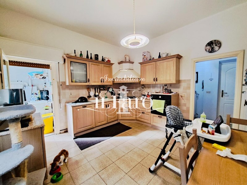 Appartamento in Vendita a Massarosa, 150'000€, 70 m², arredato