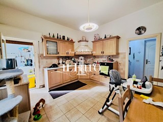 Appartamento in Vendita a Massarosa, 150'000€, 70 m², arredato