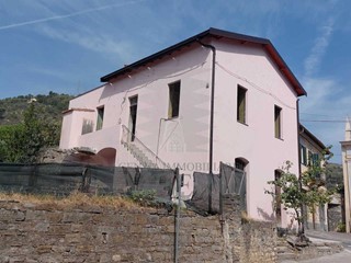 Casa Indipendente in Vendita a Camporosso, 330'000€, 180 m²