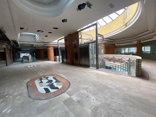 Immobile commerciale in Vendita a Casalnuovo di Napoli, 150'000€, 110 m²