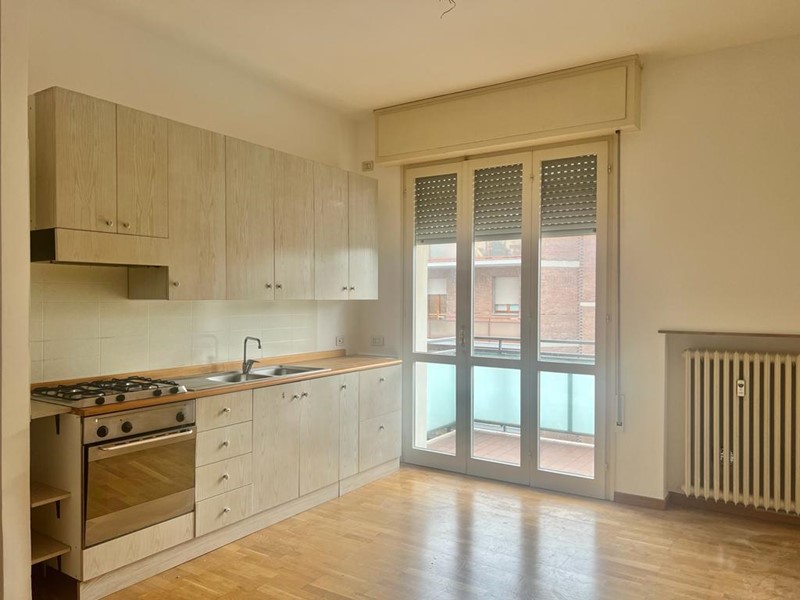 Trilocale in Vendita a Cesena, 199'000€, 80 m², con Box