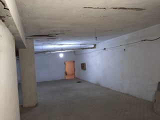 Magazzino in Vendita a Pomezia, zona torvaianica, 10'000€, 35 m²