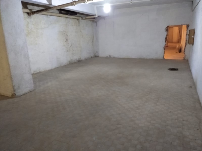 Magazzino in Vendita a Pomezia, zona torvaianica, 45'000€