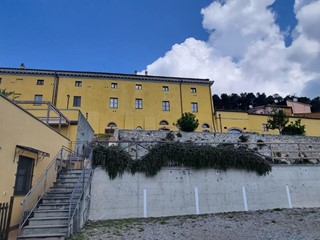 Appartamento in Vendita a Rosignano Marittimo, zona Gabbro, 240'000€, 90 m², arredato