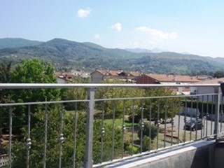 Villetta a schiera in Vendita a Fosdinovo, zona Caniparola, 179'000€, 100 m², arredato