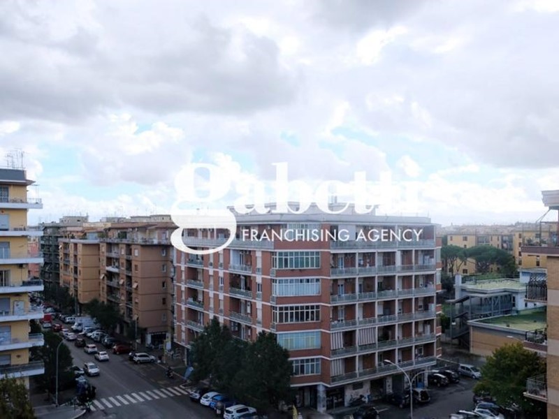 Quadrilocale in Vendita a Roma, 410'000€, 125 m²