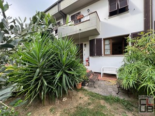 Casa Indipendente in Vendita a Montespertoli, 310'000€, 240 m², con Box