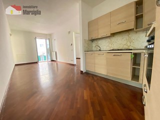 Trilocale in Vendita a Sanremo, 230'000€, 65 m²