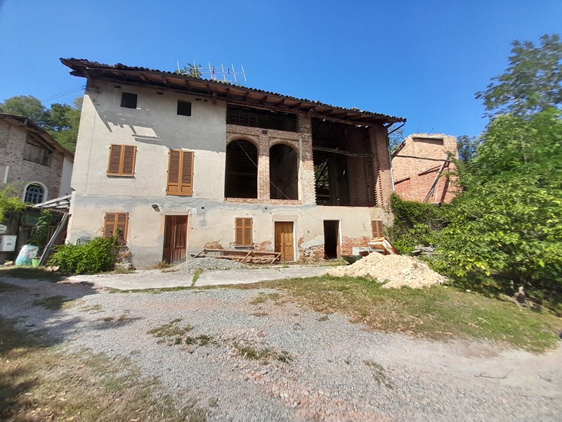 Cascina in Vendita a Villamiroglio, 13'000€, 600 m²