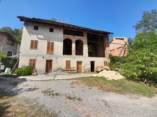 Cascina in Vendita a Villamiroglio, 13'000€, 600 m²