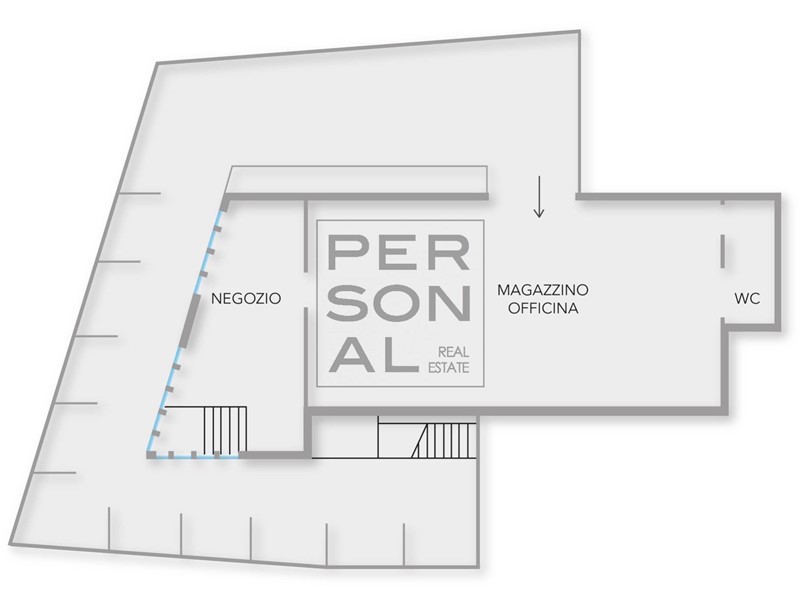 Capannone in Vendita a Trento, zona Roncafort, 380'000€, 221 m²