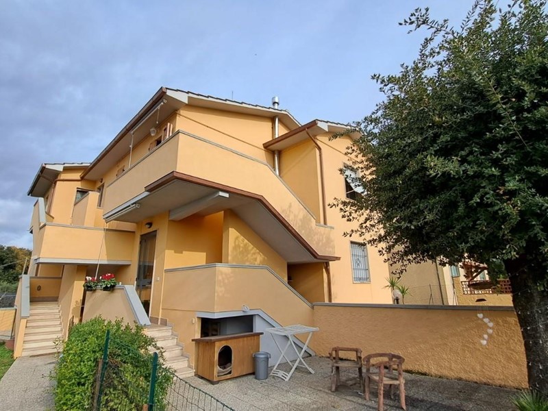 Quadrilocale in Vendita a Rosignano Marittimo, zona Rosignano Solvay, 188'000€, 75 m², con Box