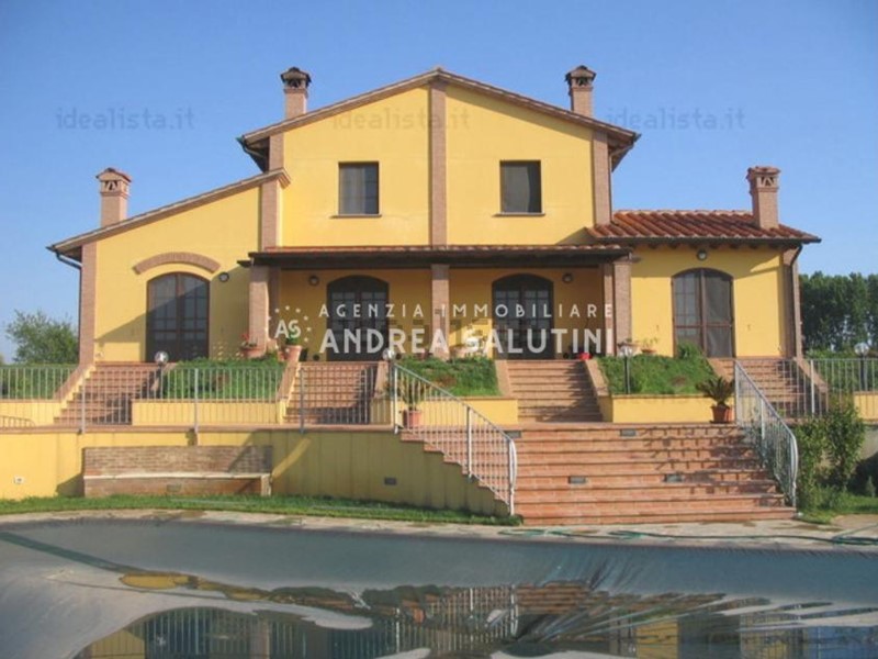 Villa in Vendita a Montopoli in Val d'Arno, 400'000€, 200 m², arredato, con Box