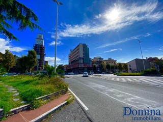 Ufficio in Affitto a Massa, 320€, 30 m²